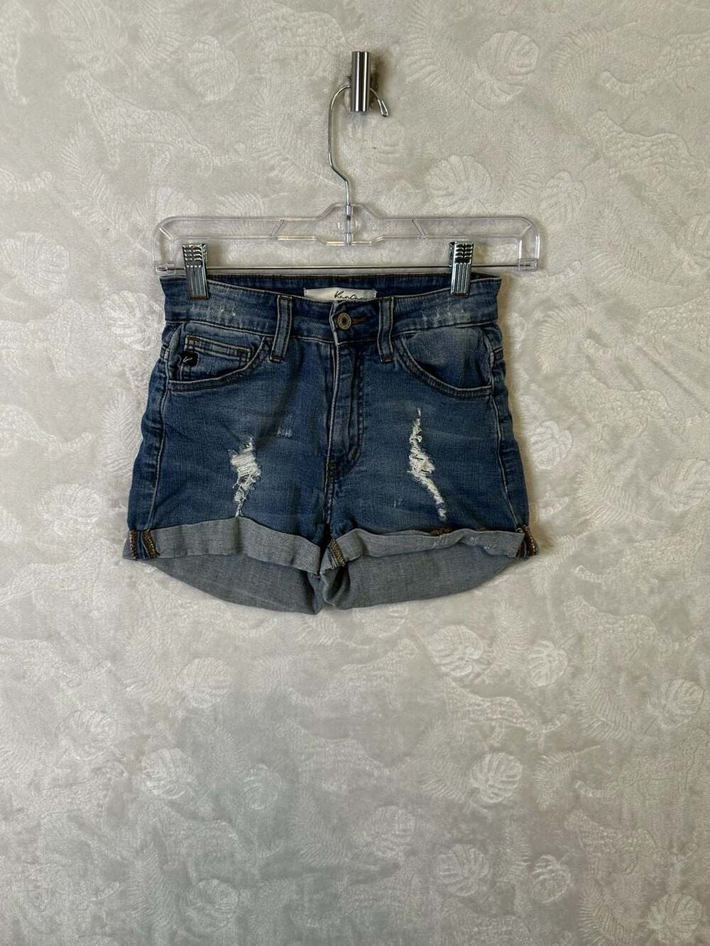 KanCan Distressed Cuffed Denim Shorts Size 0/23